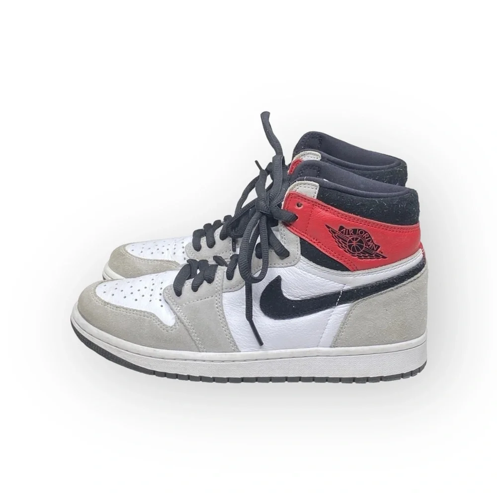 Nike ✔︎ Air Jordan 1 Retro Hi Top Basketball Shoes ✔︎ Light Smoke Grey ✔︎ 40.5